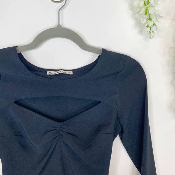 NWT ABERCROMBIE & FITCH y2k long sleeve triangle cutout top 90s - Picture 3 of 9